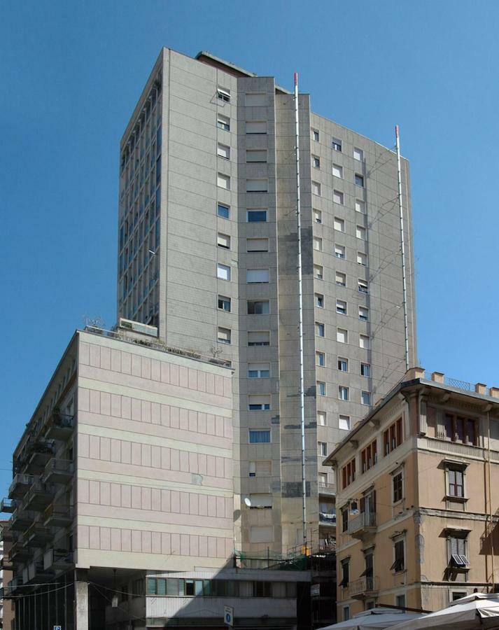 Guesthouse Il Grattacielo Sul Golfo La Spezia Exterior photo